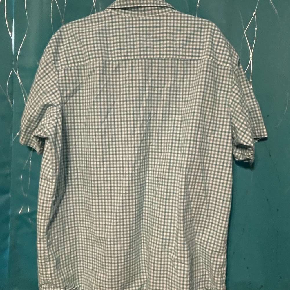 Button up - Picture 2 of 6